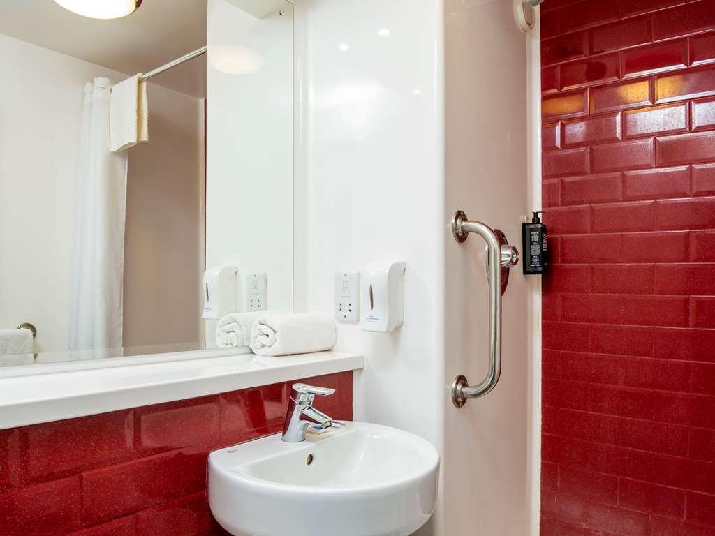 Ibis Budget West Thurrock Grays Екстер'єр фото